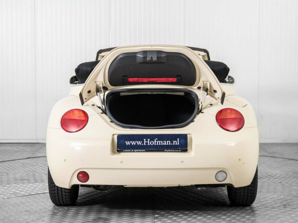 Bild 39/50 von Volkswagen New Beetle 1.6 (2003)