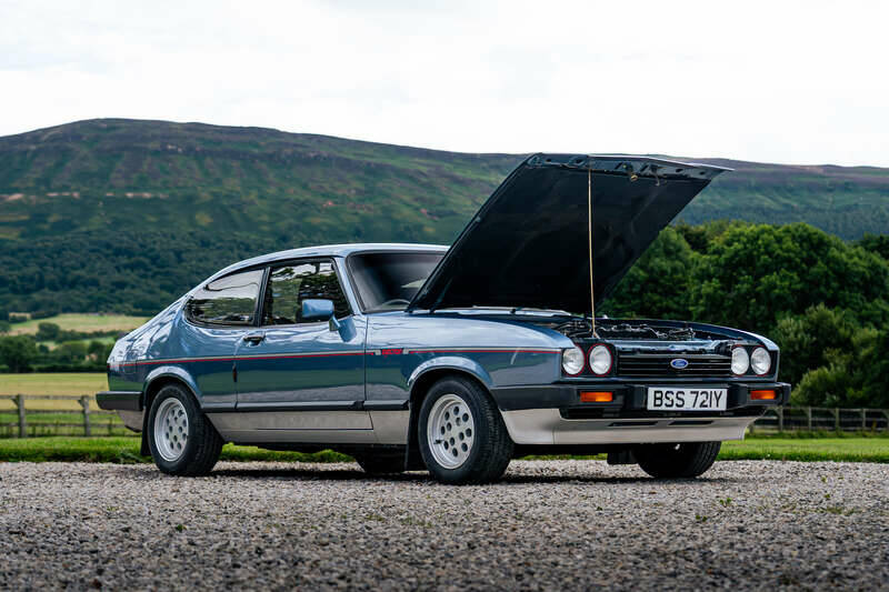 Bild 25/48 von Ford Capri 2,8i (1983)