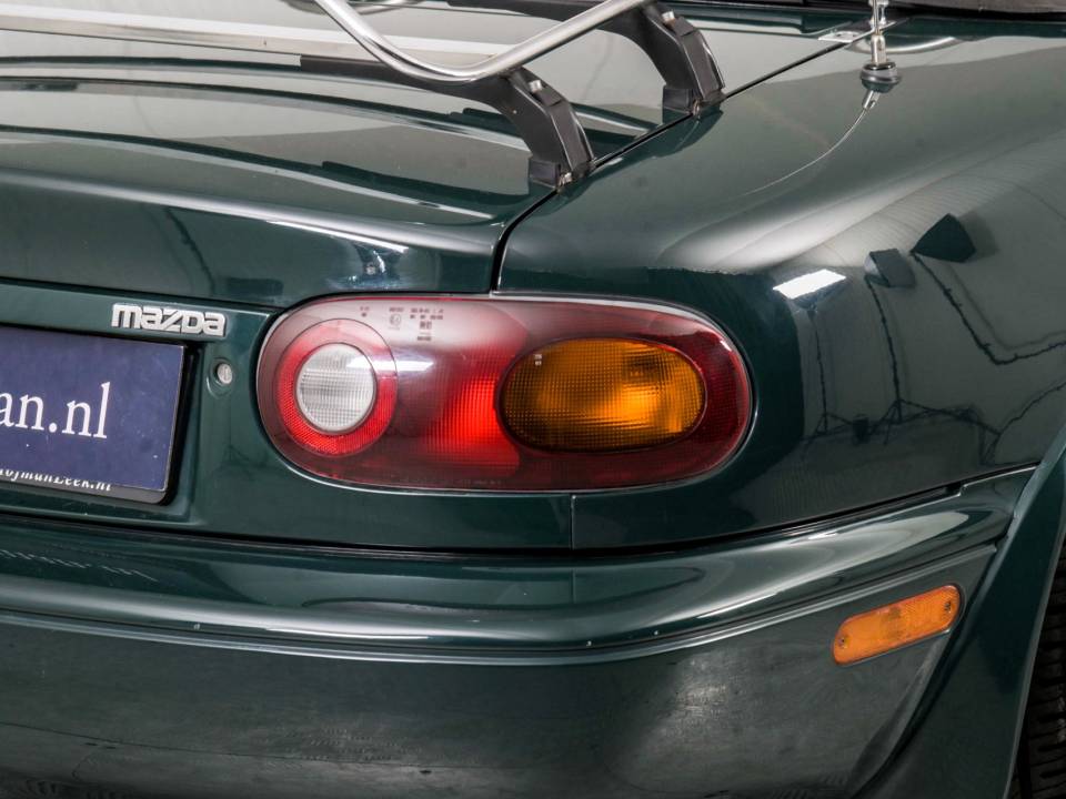Afbeelding 31/50 van Mazda MX-5 1.6 (1995)