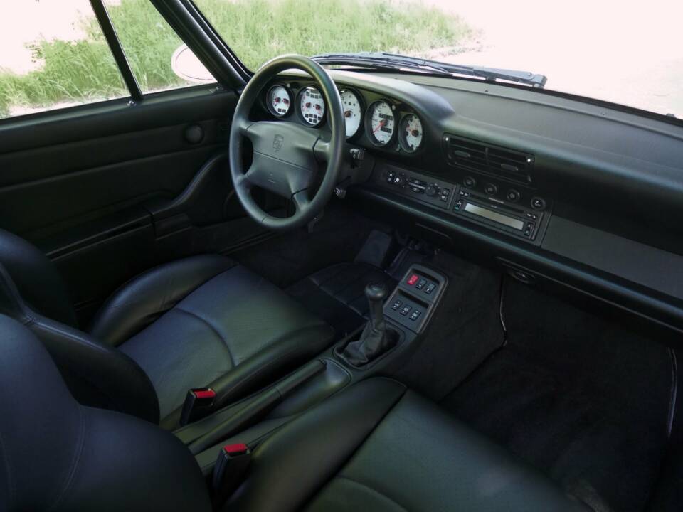 Image 22/42 of Porsche 911 Carrera (1900)