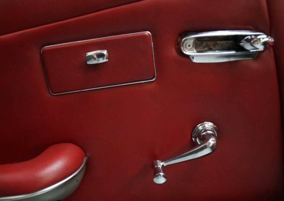 Afbeelding 23/50 van Jaguar XK 150 3.4 S OTS (1958)