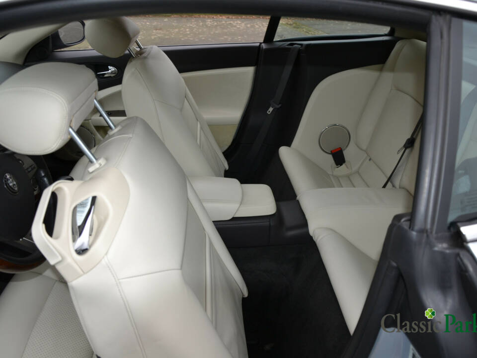 Image 25/50 de Jaguar XK 4.2 (2006)