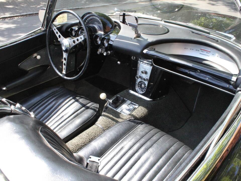 Imagen 11/18 de Chevrolet Corvette (1960)