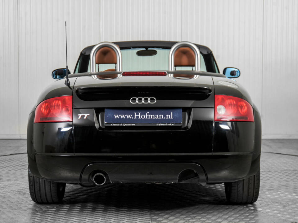 Image 13/50 of Audi TT 1.8 T (2000)