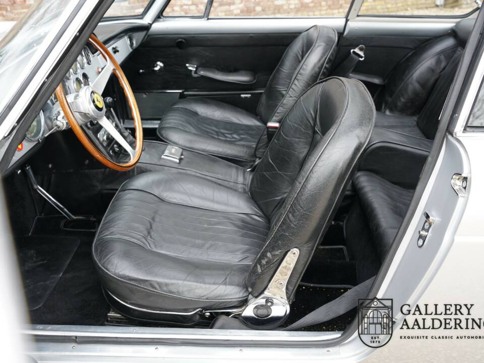 Afbeelding 3/50 van Ferrari 250 GTE (1964)