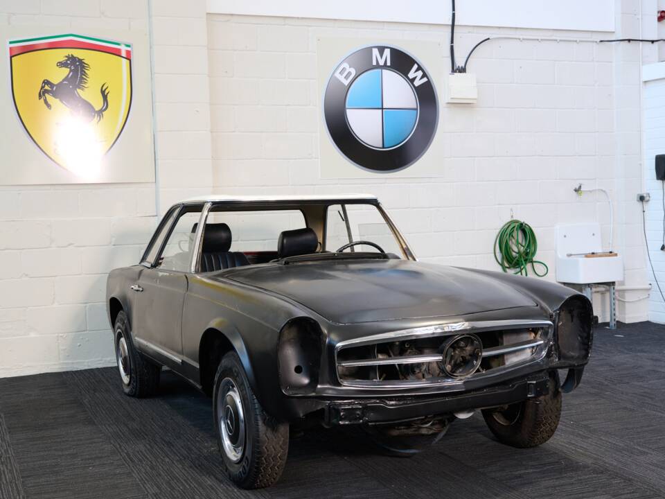 Image 22/47 de Mercedes-Benz 250 SL (1967)