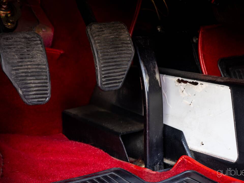Image 45/73 of Ferrari 208 GTS Turbo (1989)