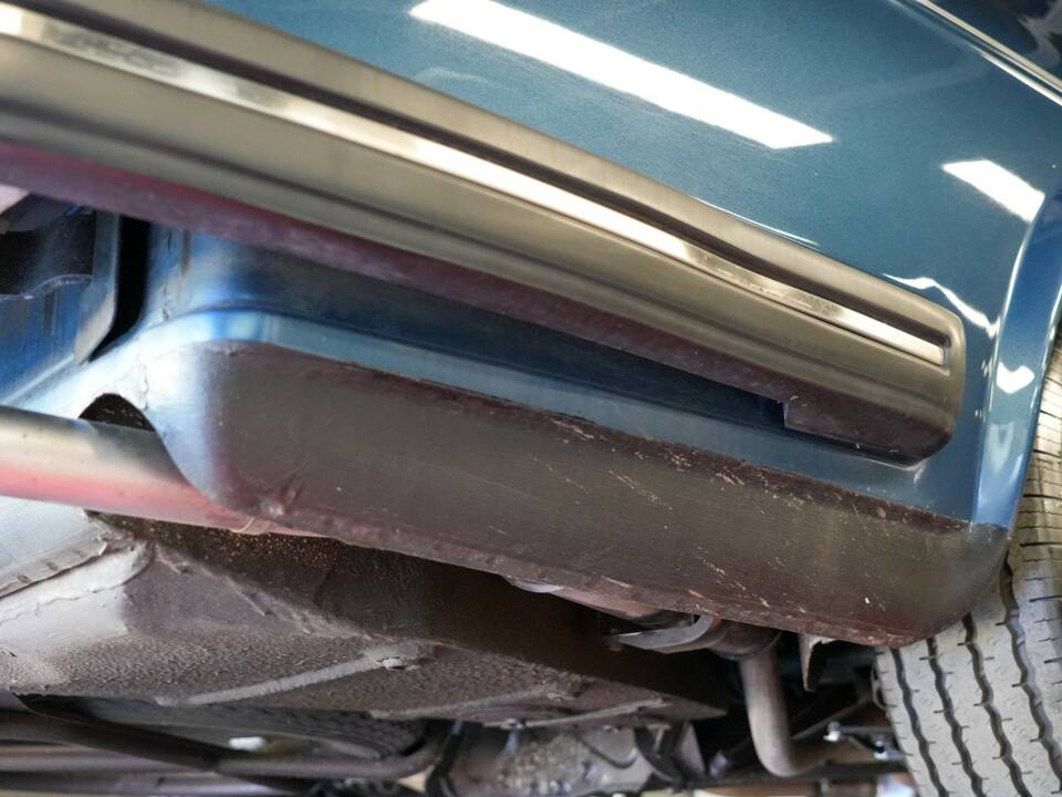 Image 46/48 of Rolls-Royce Silver Spirit (1983)