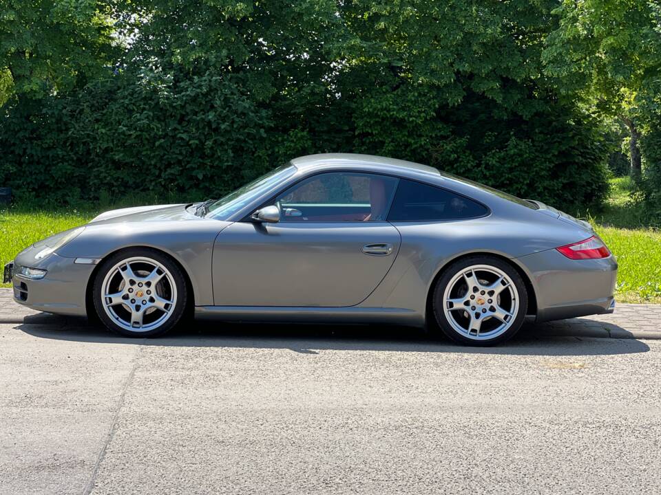 Image 8/53 of Porsche 911 Carrera (2008)