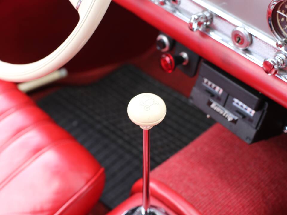 Image 28/37 of Mercedes-Benz 300 SL "Gullwing" (1954)