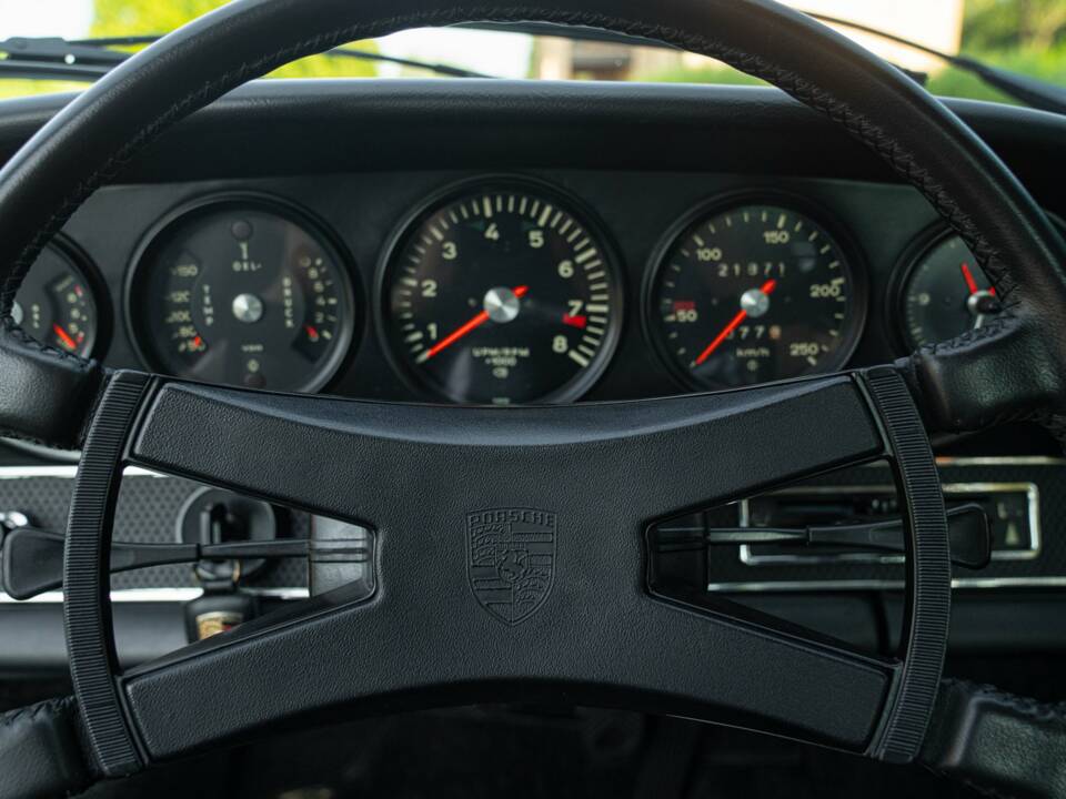Image 46/50 of Porsche 911 2.2 S (1971)