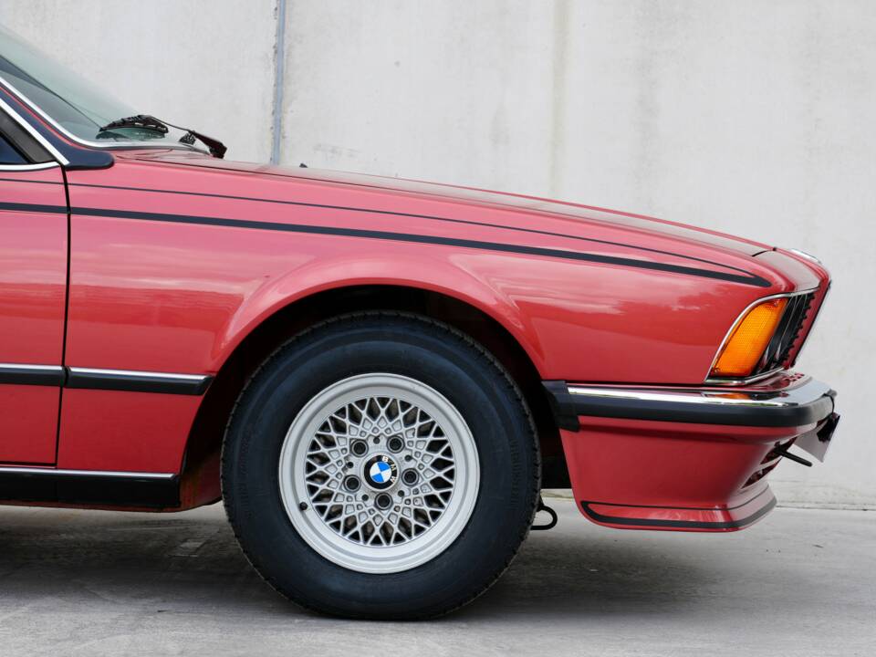 Image 12/44 of BMW 635 CSi (1981)