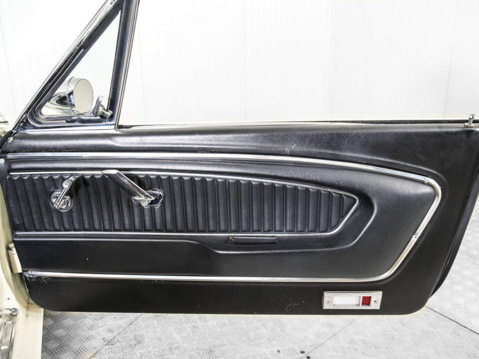 Immagine 41/50 di Ford Mustang 289 (1965)