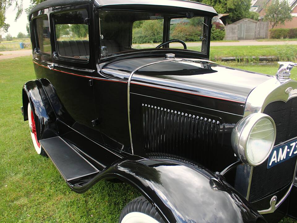Image 8/55 of Ford Model A Tudor Sedan (1931)
