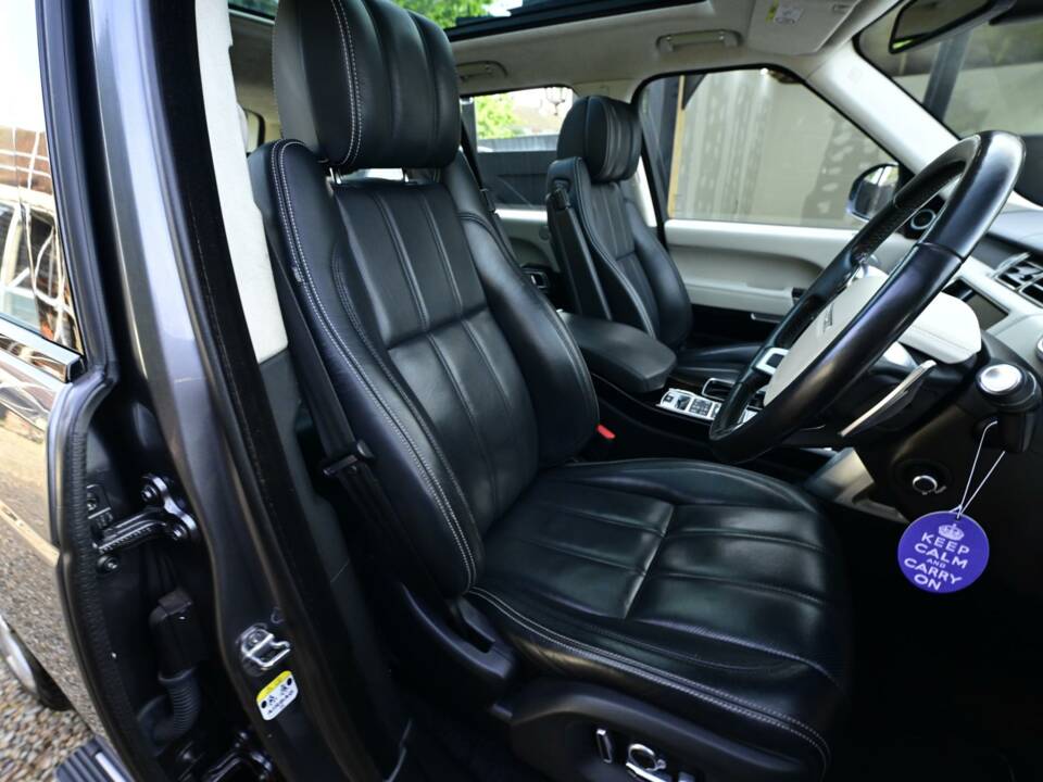 Image 24/50 de Land Rover Range Rover Autobiography SDV8 (2016)