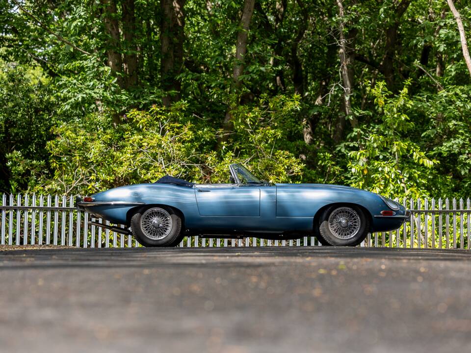 Image 45/46 de Jaguar E-Type "Lightweight" (1963)