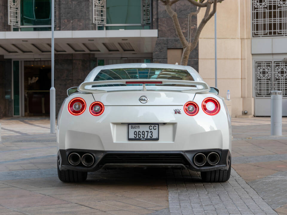 Bild 3/5 von Nissan GT-R (2015)