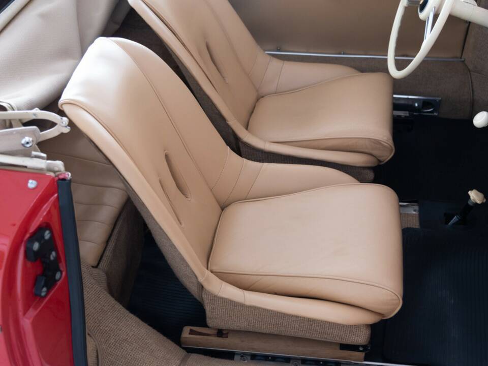 Bild 32/39 von Porsche 356 1500 Speedster (1955)