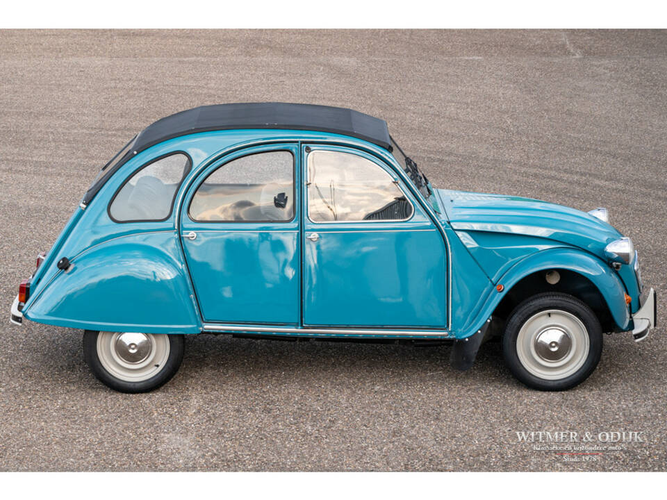 Image 6/28 de Citroën 2 CV 6 (1982)