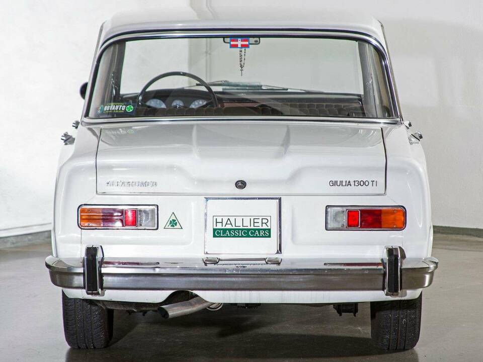Afbeelding 11/20 van Alfa Romeo Giulia 1300 TI (1969)
