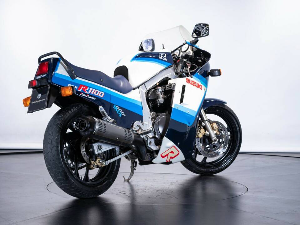 Bild 4/50 von Suzuki GSX-R 1100 (1986)