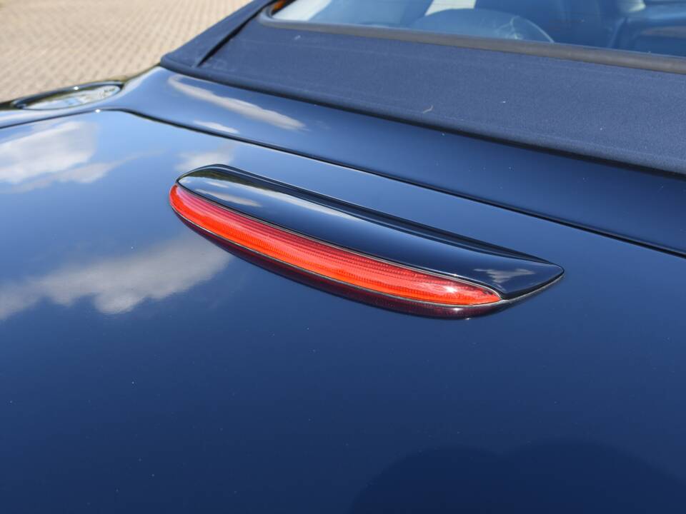 Image 47/50 de Aston Martin DB 7 Vantage Volante (2001)