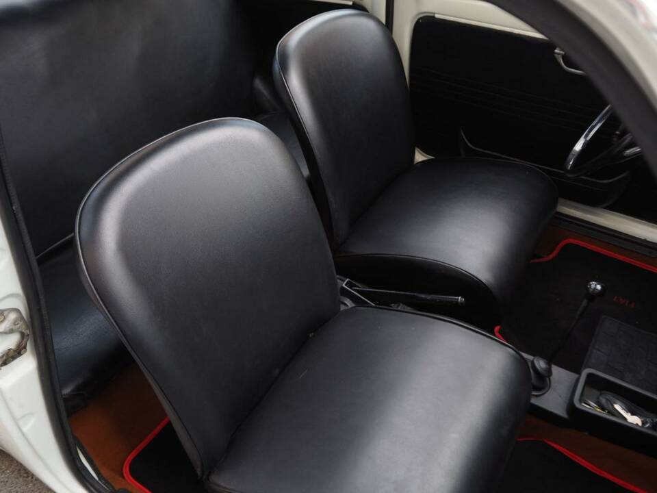 Image 18/50 of FIAT 500 F (1972)