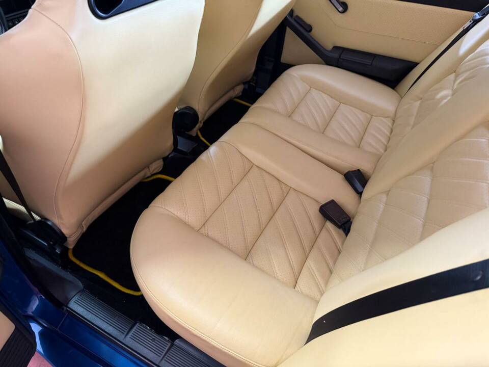 Image 12/50 of Lancia Delta HF Integrale 16V (1994)