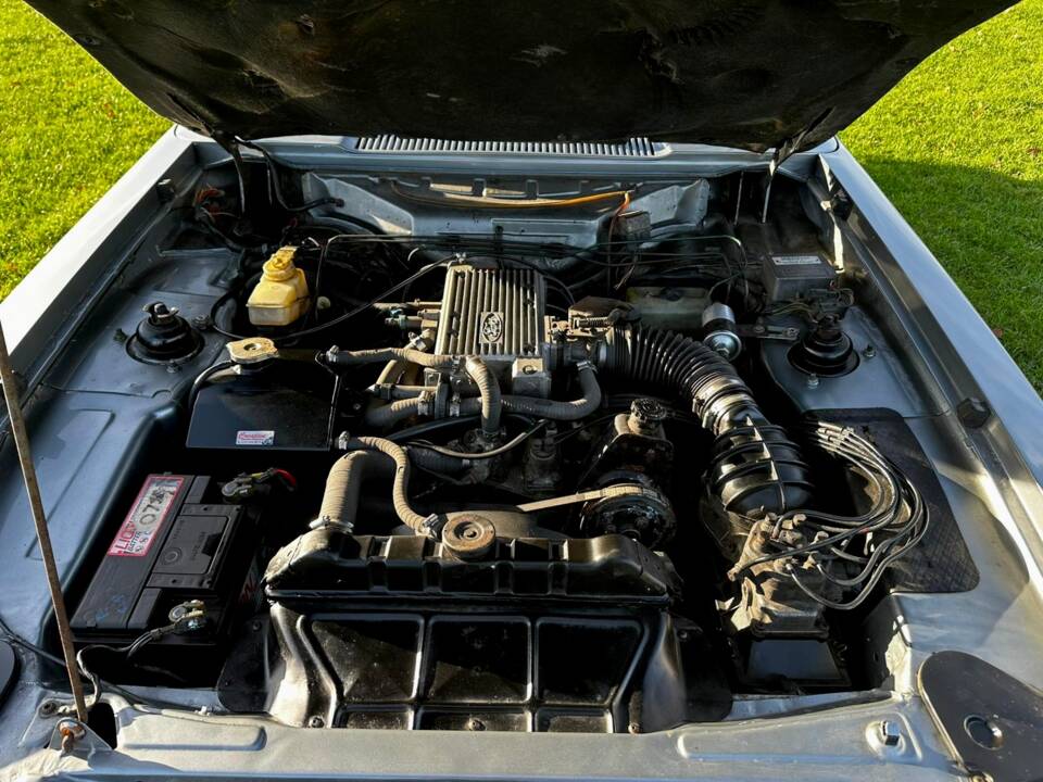 Bild 58/70 von Ford Capri 2,8i (1986)