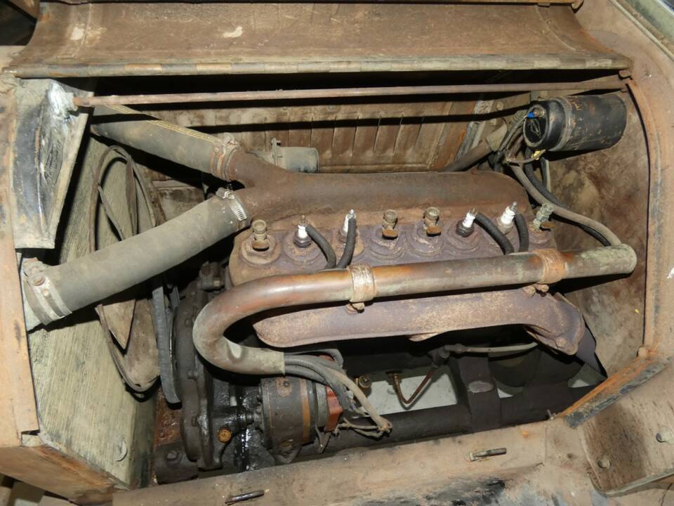Image 57/66 of Regal Model T Underslung (1913)