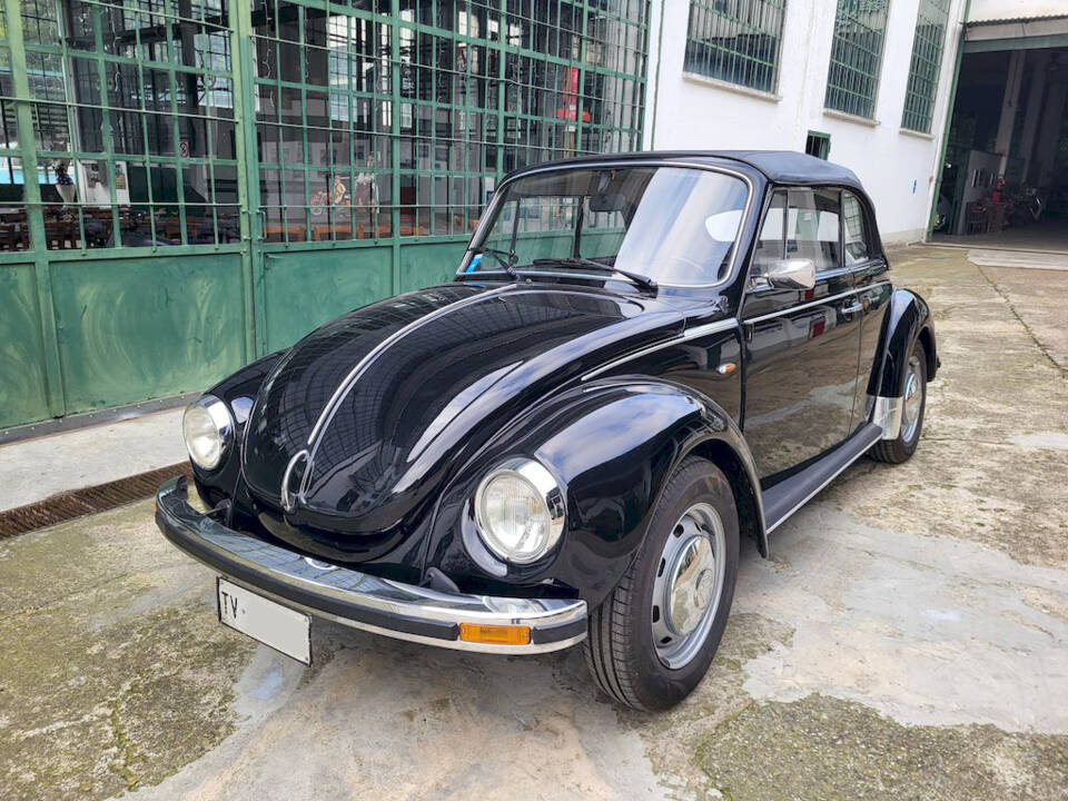 Immagine 4/47 di Volkswagen Käfer 1303 (1974)