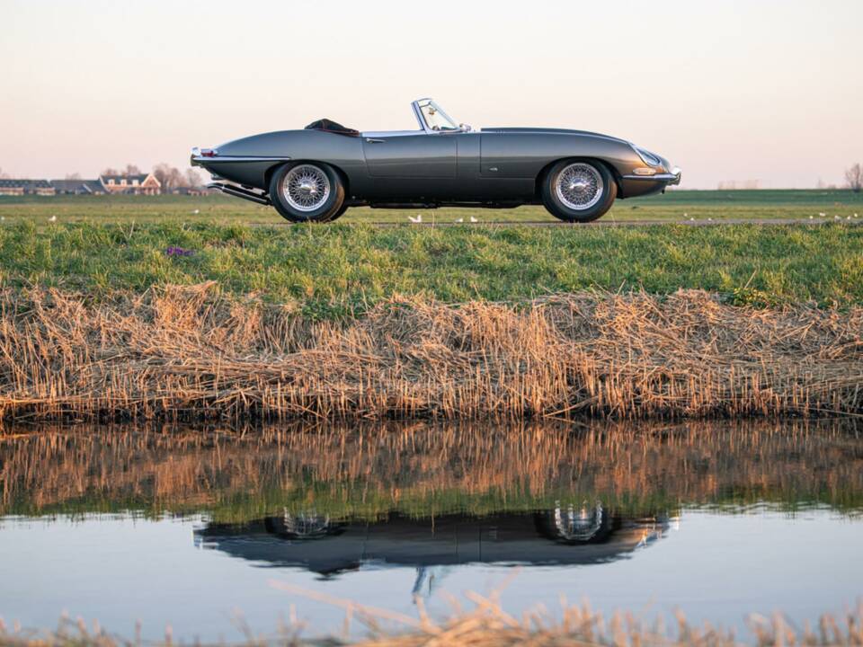 Image 43/50 de Jaguar E-Type 3.8 Flat Floor (1961)