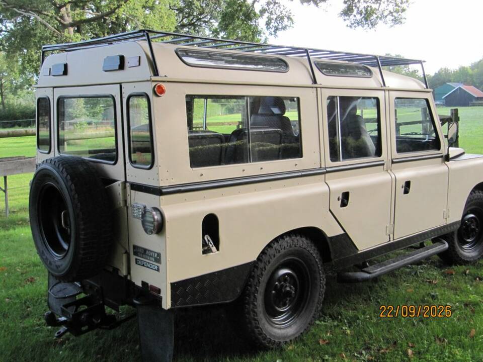Bild 5/8 von Land Rover 109 (1983)