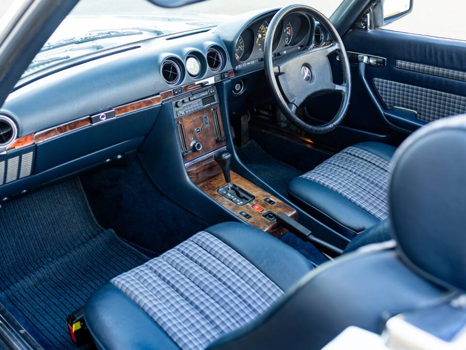 Image 41/47 of Mercedes-Benz 300 SL (1987)