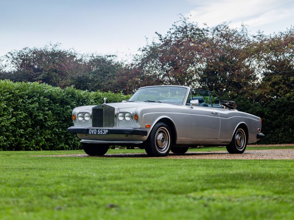 Afbeelding 16/39 van Rolls-Royce Corniche I (1976)