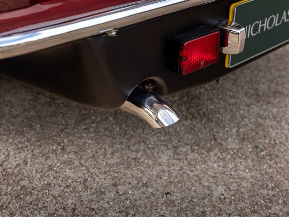 Image 59/75 de Aston Martin V8 Vantage (1985)