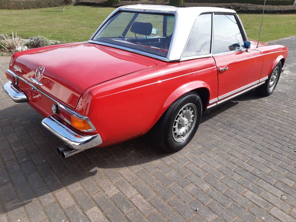 Afbeelding 19/19 van Mercedes-Benz 250 SL (1967)