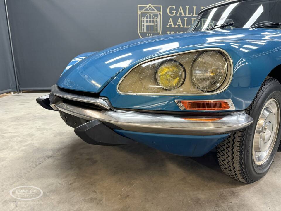 Bild 19/46 von Citroën DS 23 Pallas (1973)