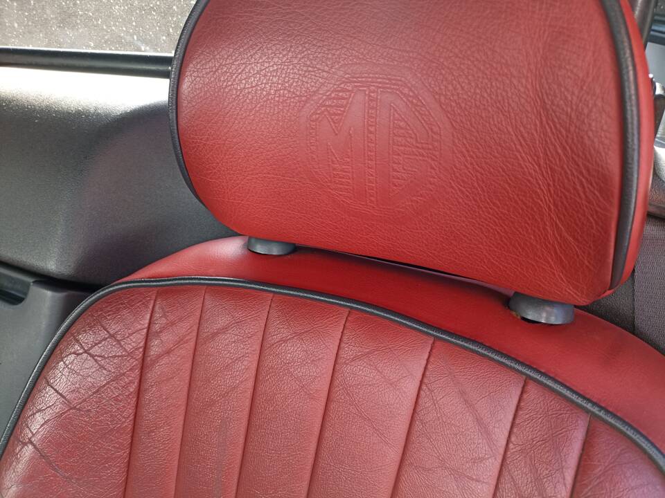 Bild 8/16 von MG F 1.8i (1999)