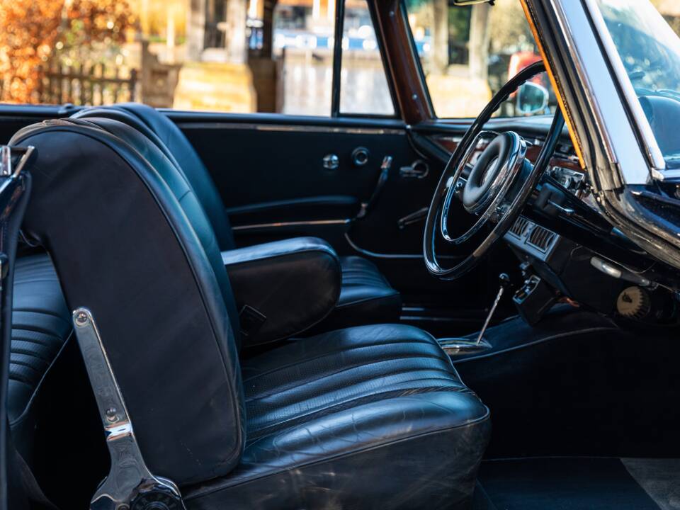 Afbeelding 17/45 van Mercedes-Benz 300 SE (1965)