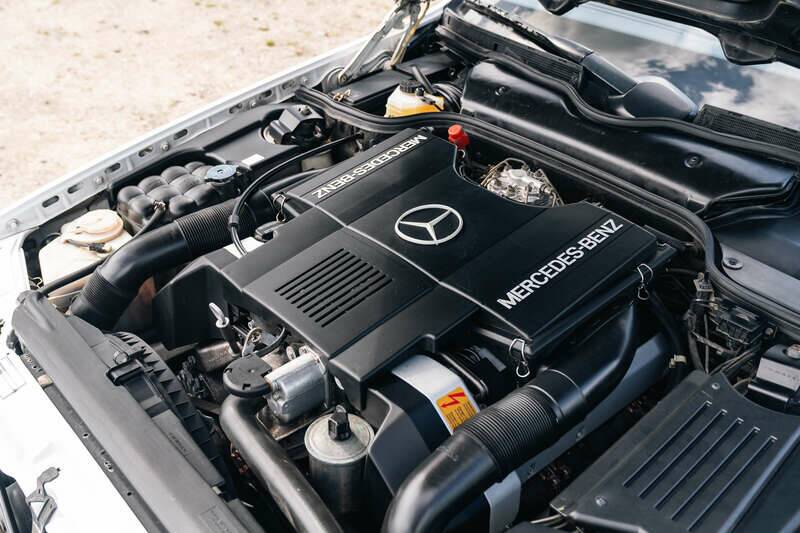 Bild 3/10 von Mercedes-Benz 500 SL (1991)