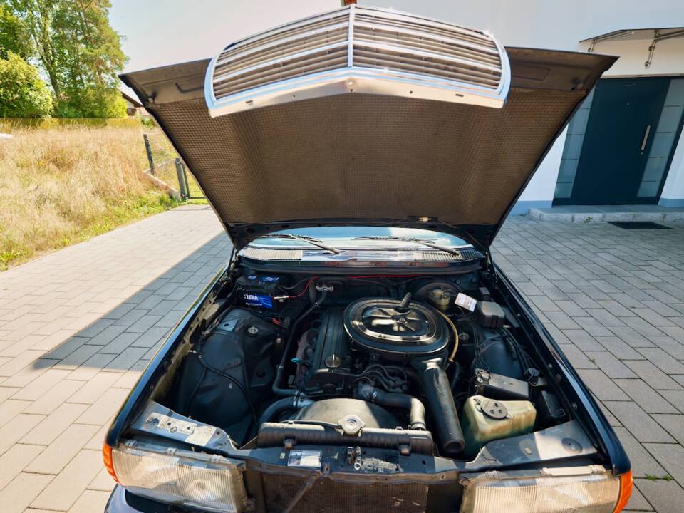 Bild 99/99 von Mercedes-Benz 230 CE (1983)