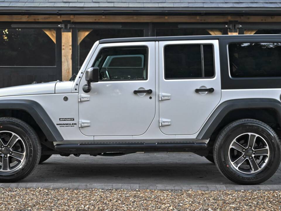 Imagen 9/50 de Jeep Wrangler 3.6 V6 (2015)