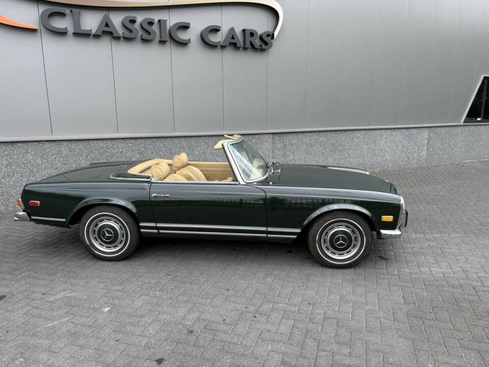 Image 11/50 de Mercedes-Benz 280 SL (1970)