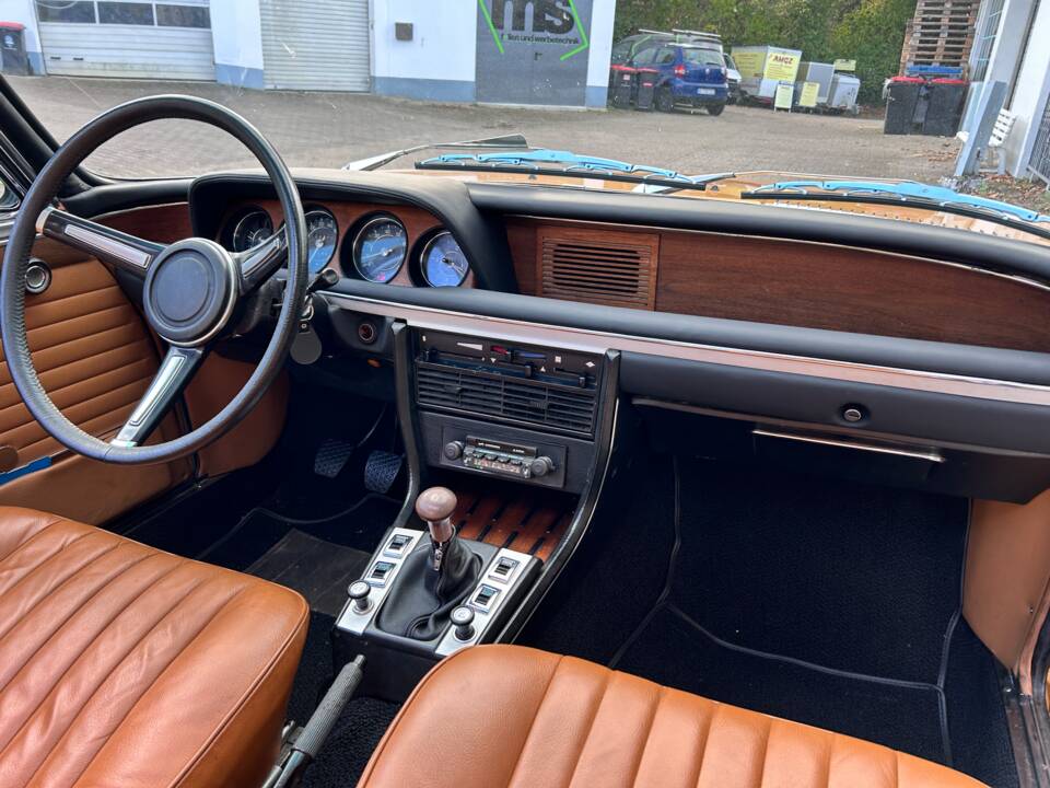 Image 26/33 de BMW 3.0 CS (1973)