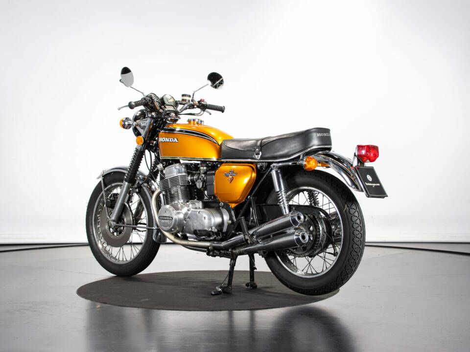Image 2/50 of Honda CB 750 Four (1975)
