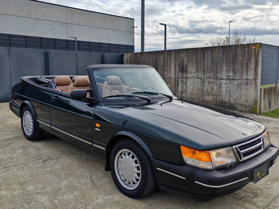 Image 11/44 of Saab 900 S (1992)