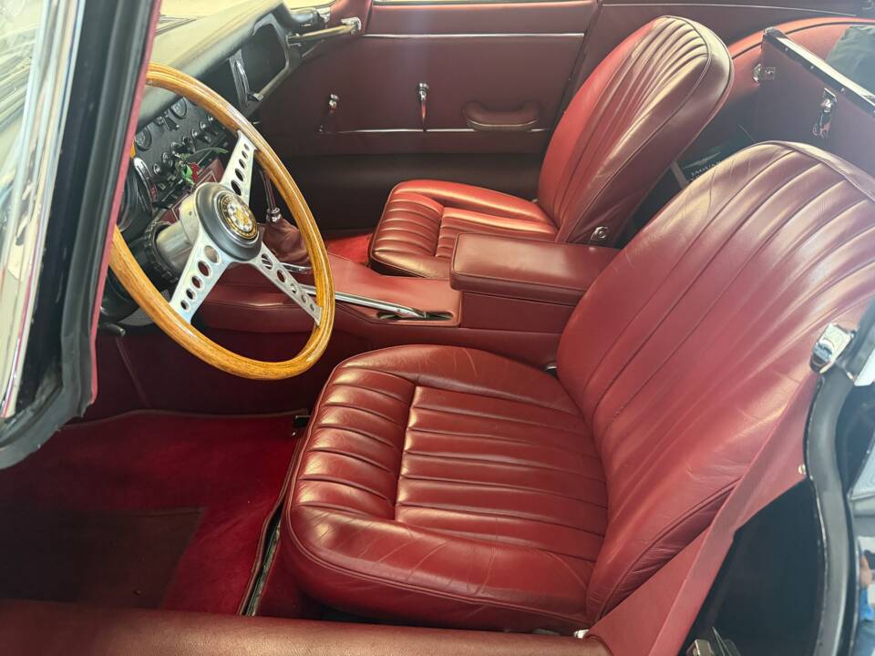 Bild 14/18 von Jaguar E-Type 4.2 (1966)