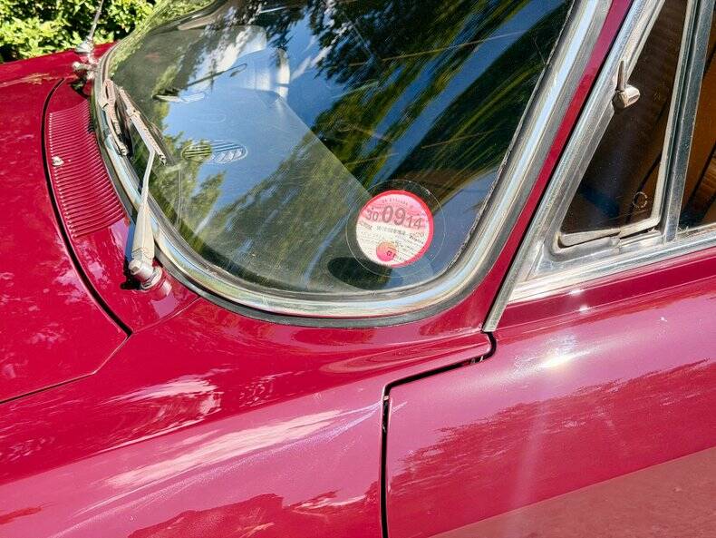 Image 13/48 of Alfa Romeo Giulia 1600 GT Junior (1972)