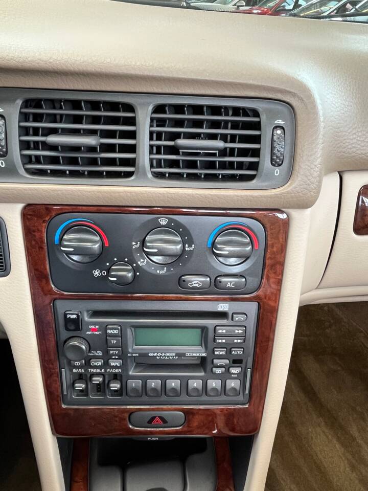 Bild 37/37 von Volvo C70 2.0 T (2001)